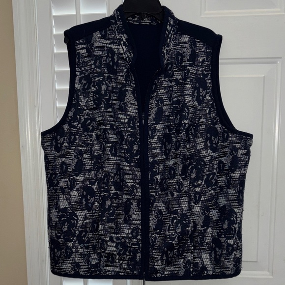 Kim Rogers Jackets & Blazers - Women's Navy Patterned Vest